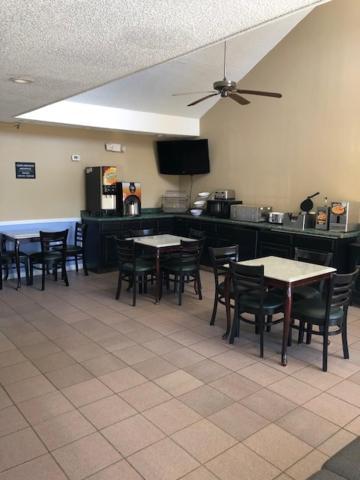 موتيل Super 8 By Wyndham Orangeburg North المظهر الخارجي الصورة