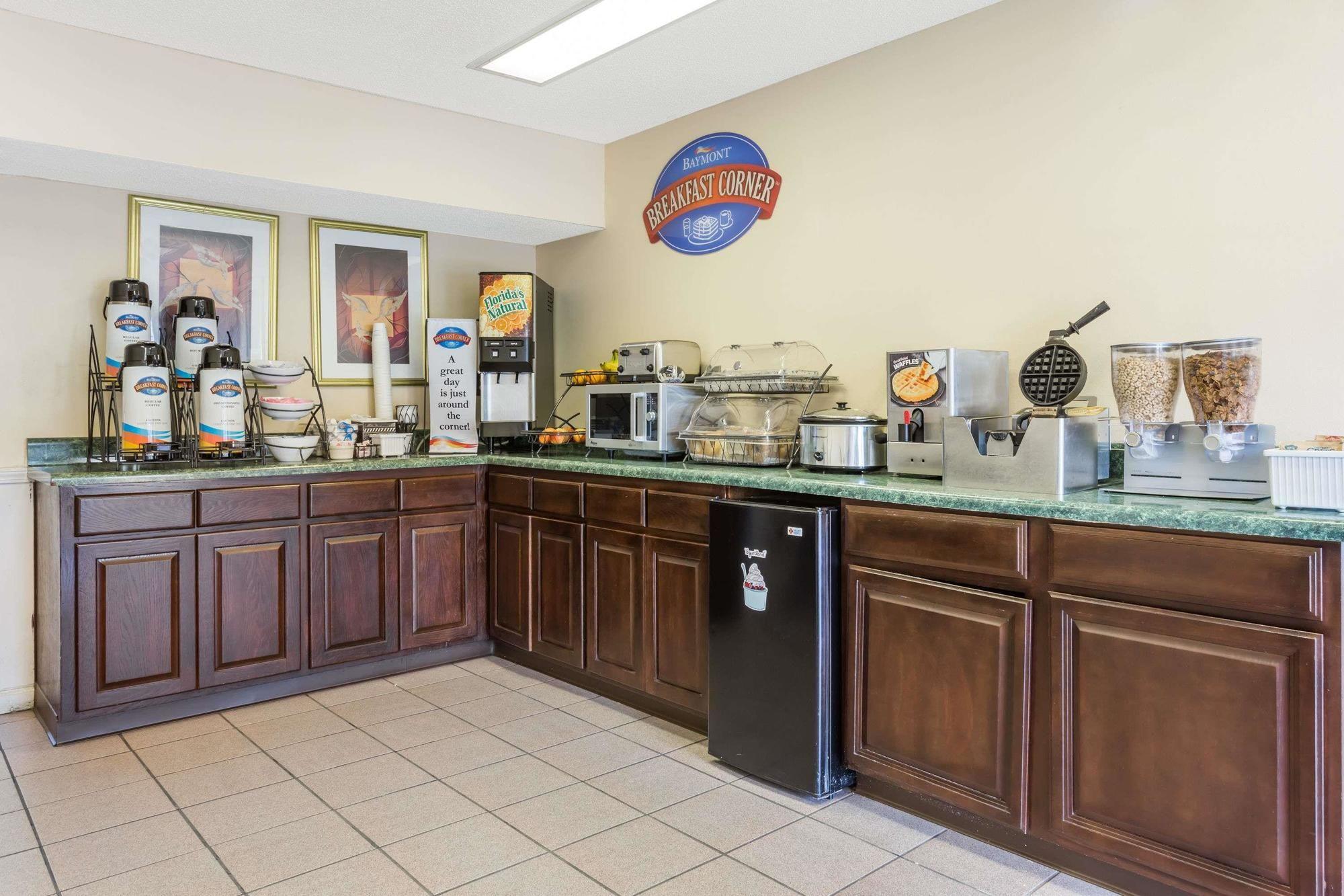 موتيل Super 8 By Wyndham Orangeburg North المظهر الخارجي الصورة